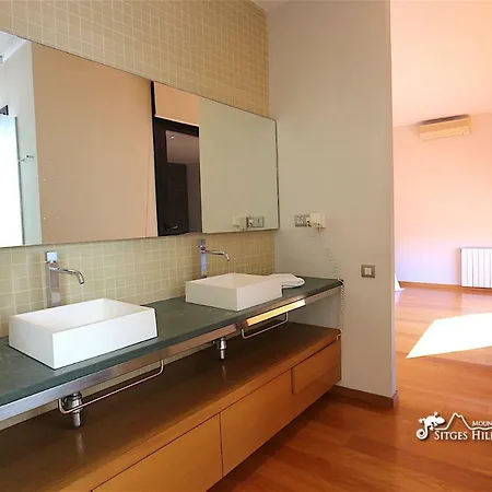Villa Stunning Gala With Sea Views And A/c In Sitges