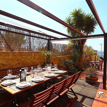 Stunning Gala With Sea Views And A/c In Villa Sitges