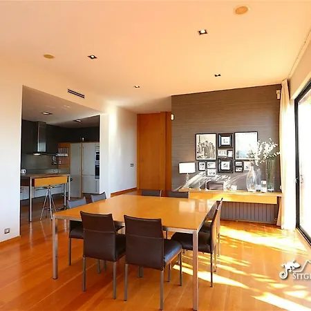 Stunning Gala With Sea Views And A/c In Villa *